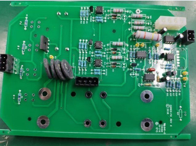 Ensamblaje llave en mano Prototipo de ensamblaje de PCB Servicios de fabricación Embalado por bandeja ESD Automatización Mini 1mm
