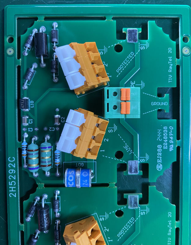 Equipo de telecomunicaciones PCB de cobre con LW/LS Min. de 0,05 mm y color negro silkscreen
