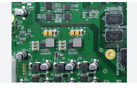 Fabricante de montaje de PCB de automóviles de nueva energía en China y Camboya 0,5-6 oz Superficie de oro de cobre Finish 4mil