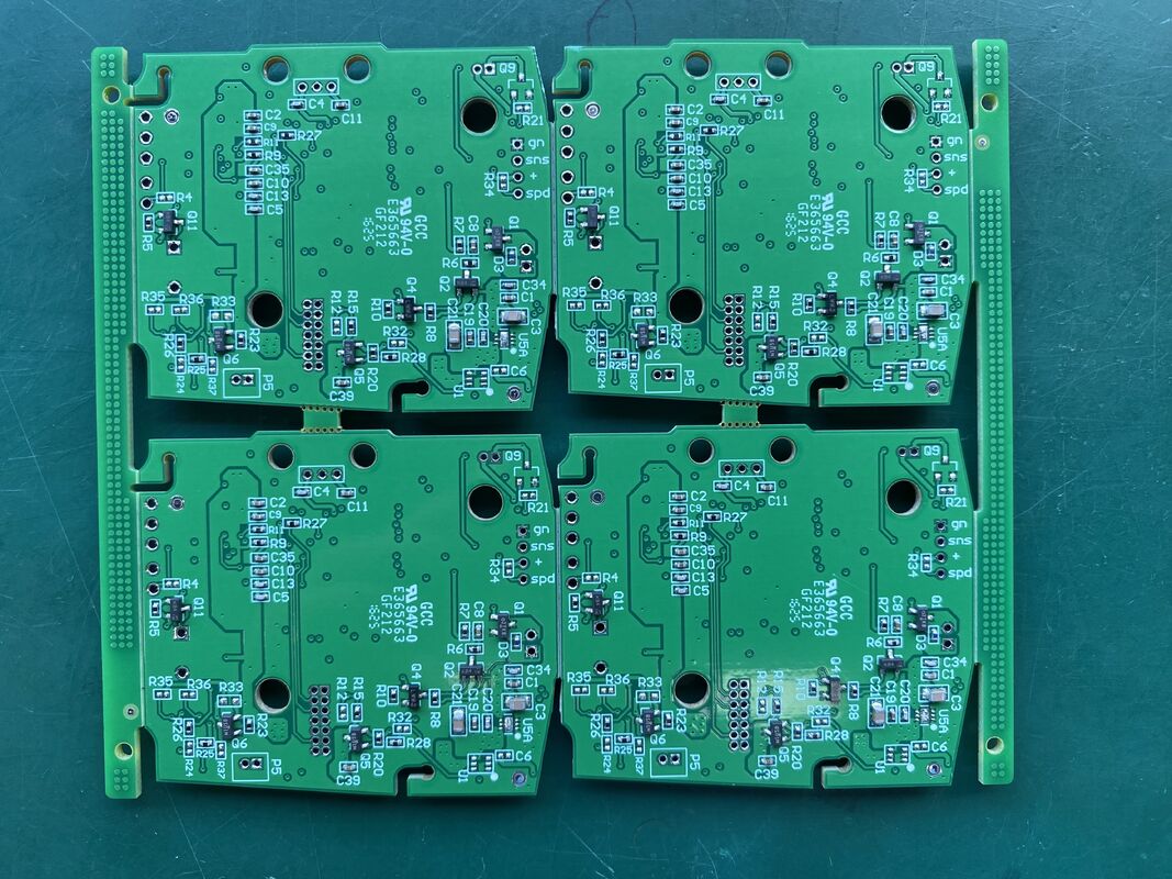 Módulos de infraestructura de comunicación con máscara de soldadura azul con caja exterior de cartón que garantizan el transporte seguro y el flujo de datos