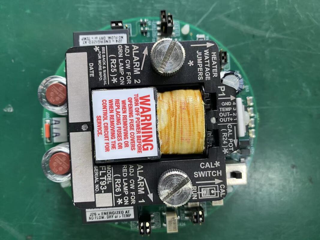 Fabricación de placas de circuito rígido de 0,8 mm a 2,0 mm de grosor con contorno de PCB cuadrado diseñado para la fabricación electrónica